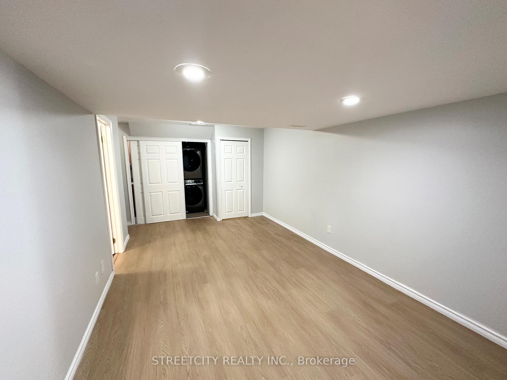 Photo 26 of 3053 Meadowgate Boulevard, London, South U — HOMEH