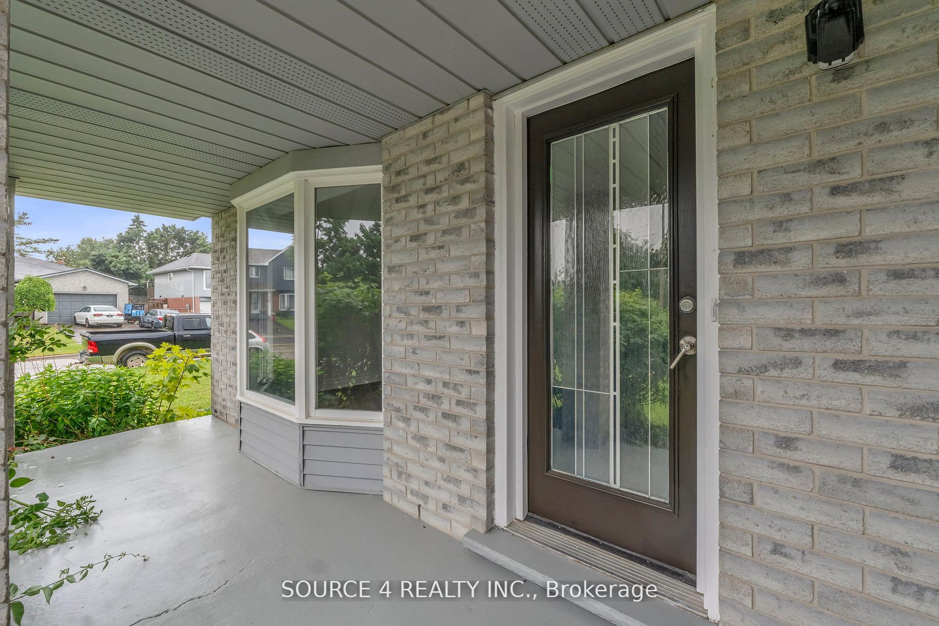 Photo 5 of 617 Canfield Place, Shelburne — HOMEH