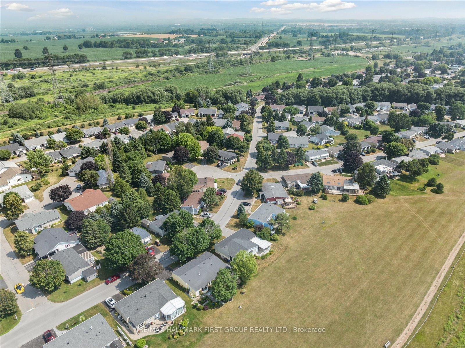 Photo 35 of 27 Wilmot Trail, Clarington, Bowmanville — HOMEH