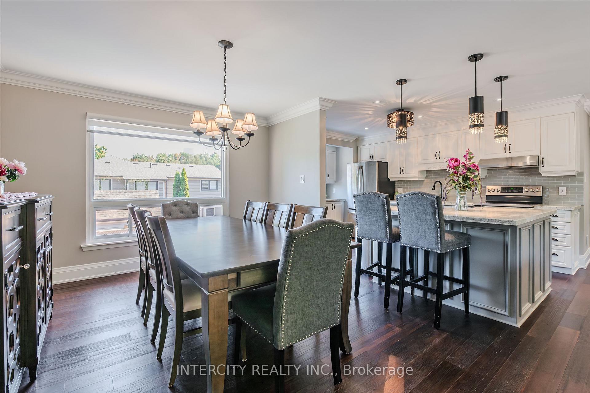 Photo 8 of 146 Connaught Crescent, Caledon, Bolton West — HOMEH
