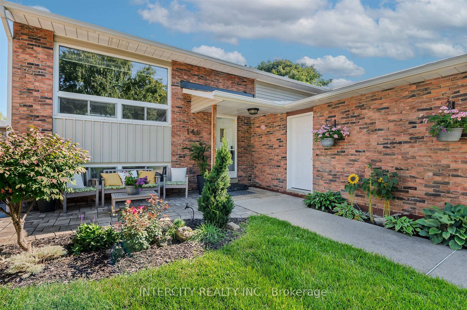 Photo 23 of 146 Connaught Crescent, Caledon, Bolton West — HOMEH