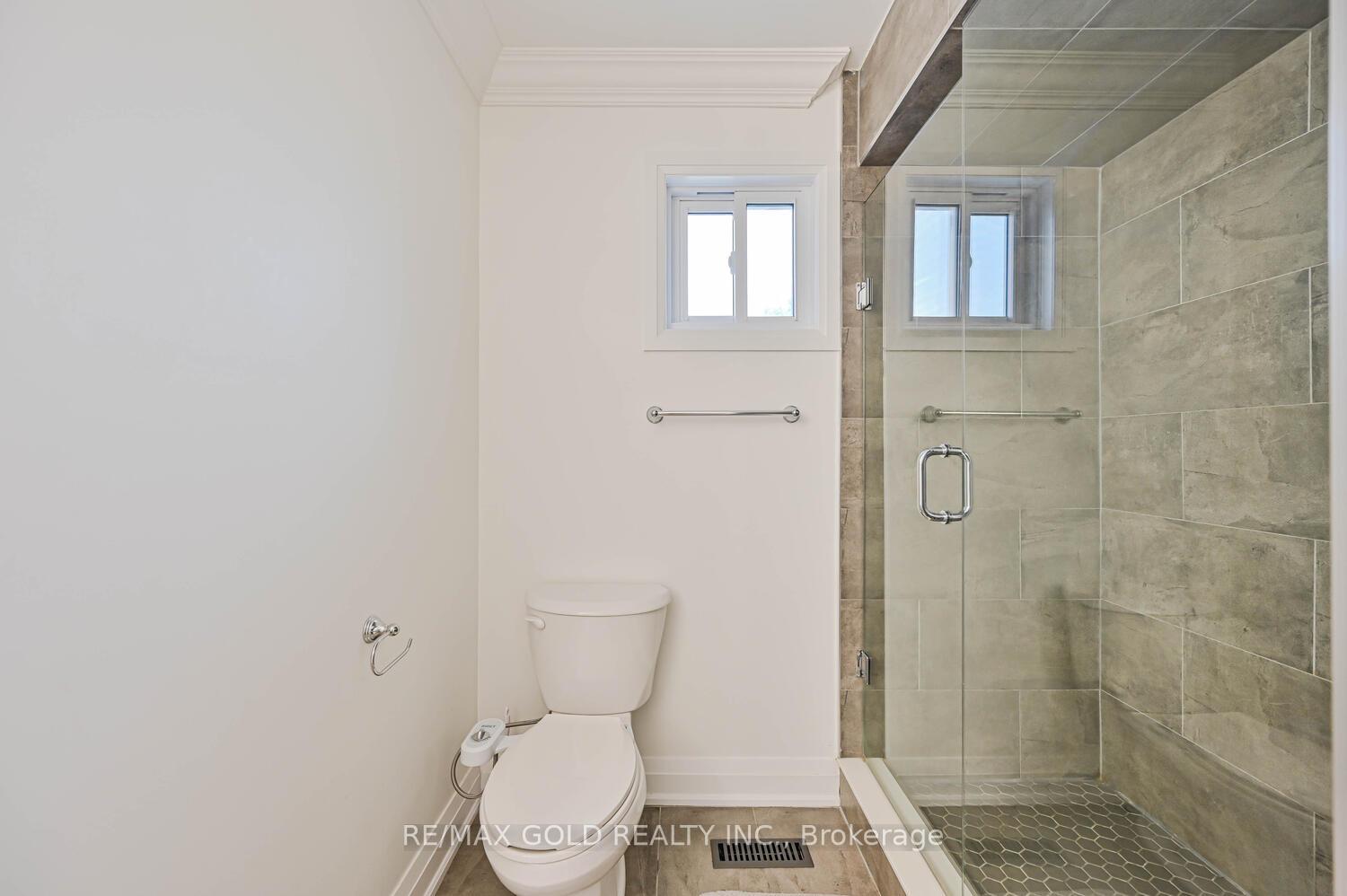 Photo 47 of 4 Silverstream Road, Brampton, Heart Lake West — HOMEH