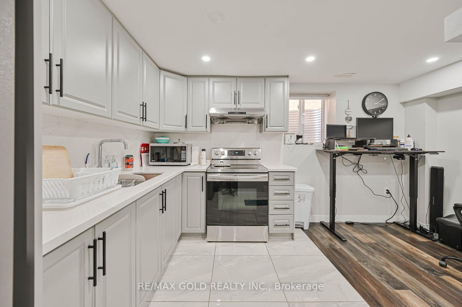 Photo 52 of 4 Silverstream Road, Brampton, Heart Lake West — HOMEH