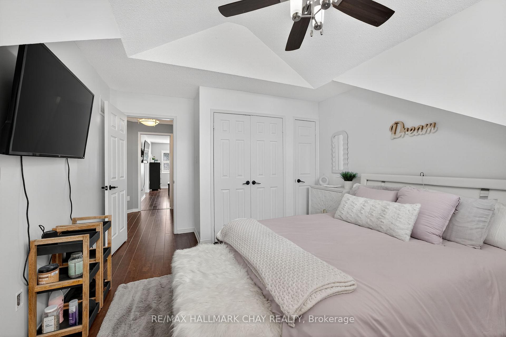 Photo 24 of 135 Green Briar Road, New Tecumseth, Alliston — HOMEH