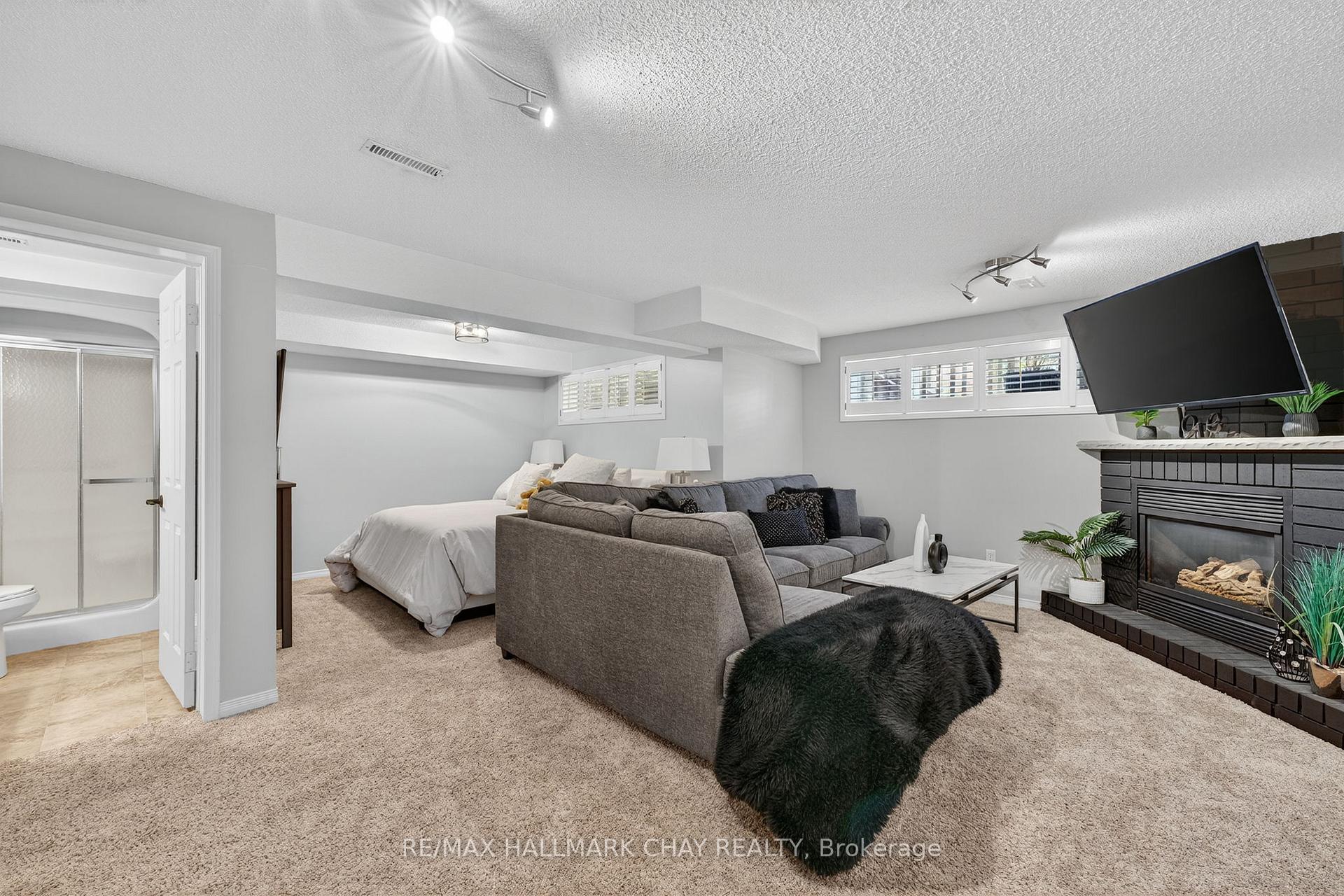 Photo 25 of 135 Green Briar Road, New Tecumseth, Alliston — HOMEH