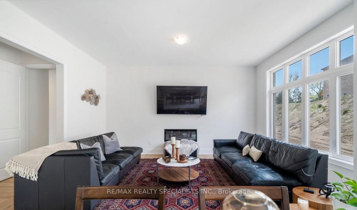 Photo 13 of 89 James Walker Avenue, Caledon, Caledon East — HOMEH