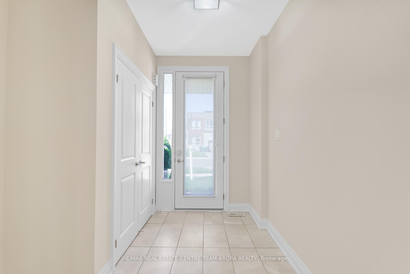 Photo 14 of 44 Lollard Way, Brampton, Bram West — HOMEH