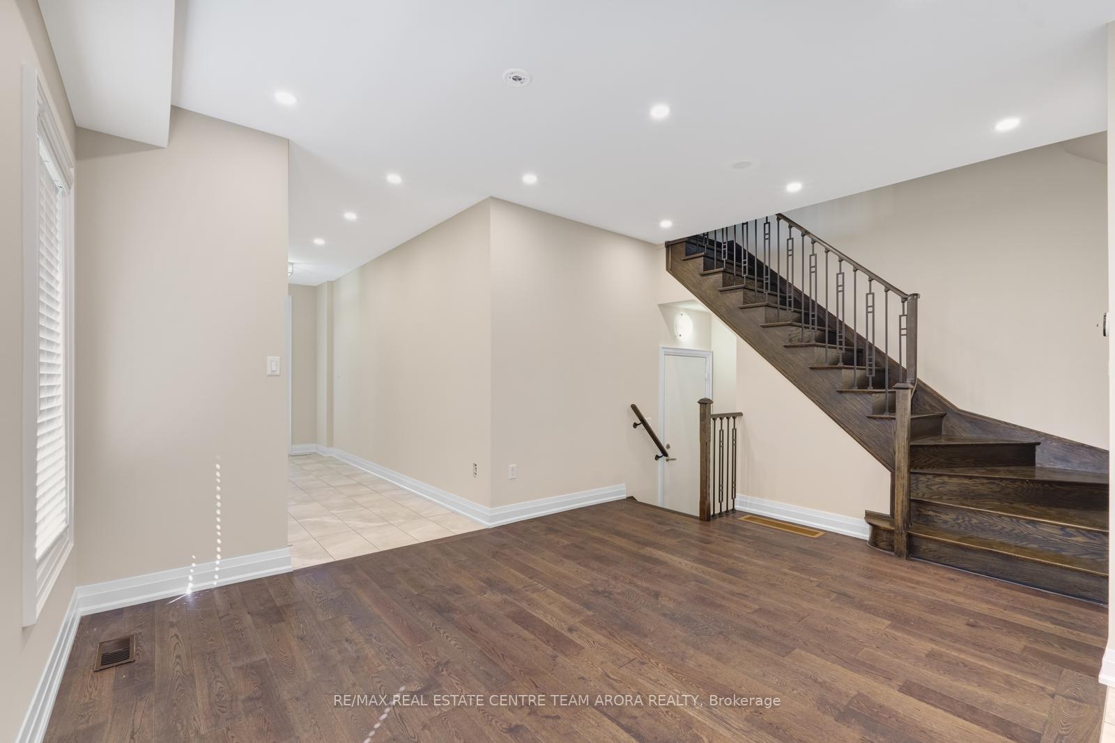 Photo 19 of 44 Lollard Way, Brampton, Bram West — HOMEH