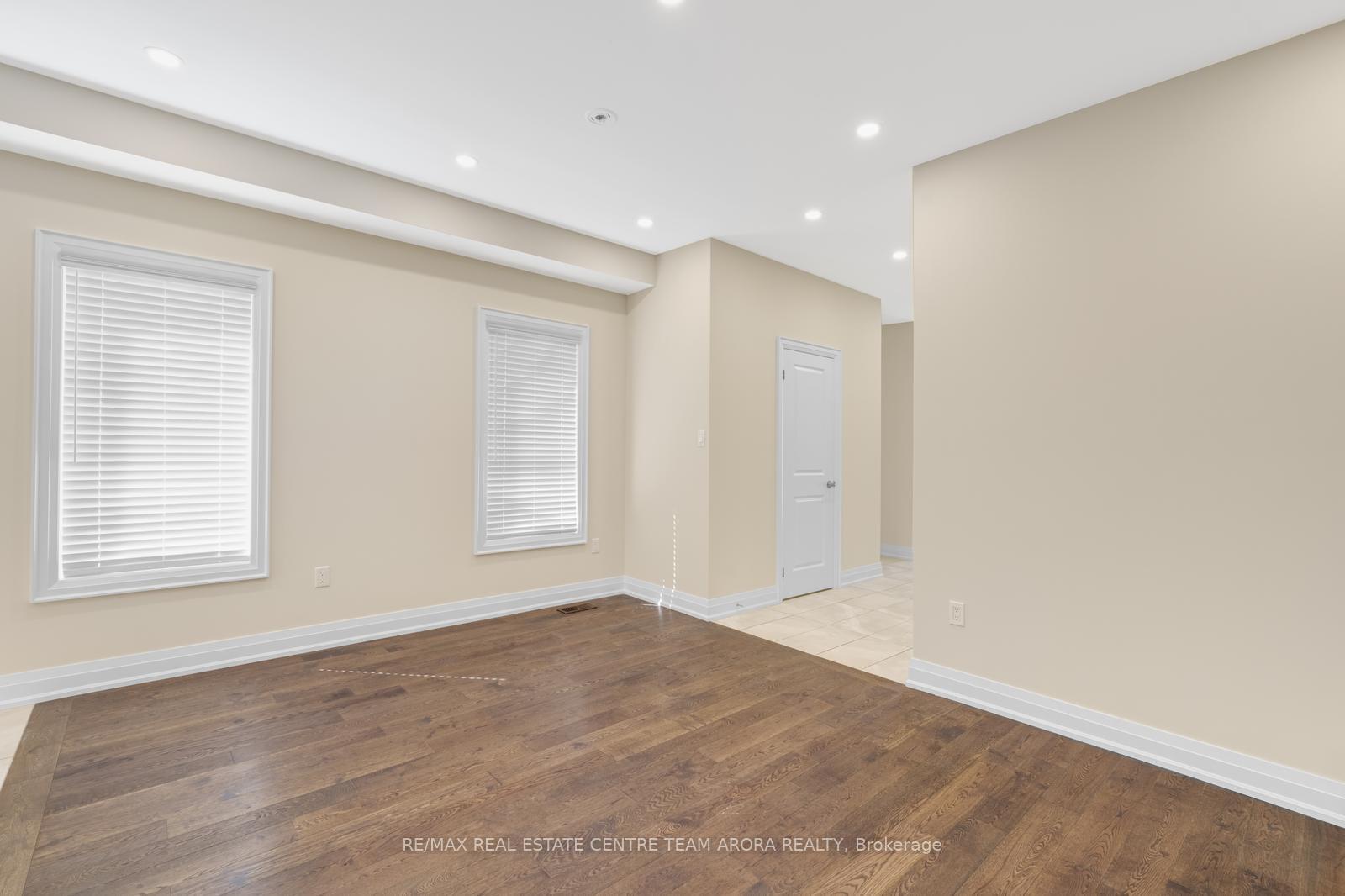 Photo 20 of 44 Lollard Way, Brampton, Bram West — HOMEH