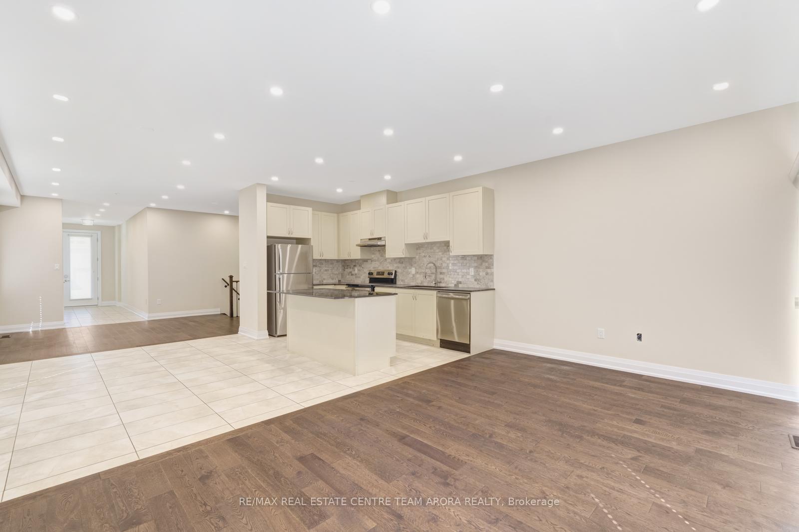 Photo 29 of 44 Lollard Way, Brampton, Bram West — HOMEH