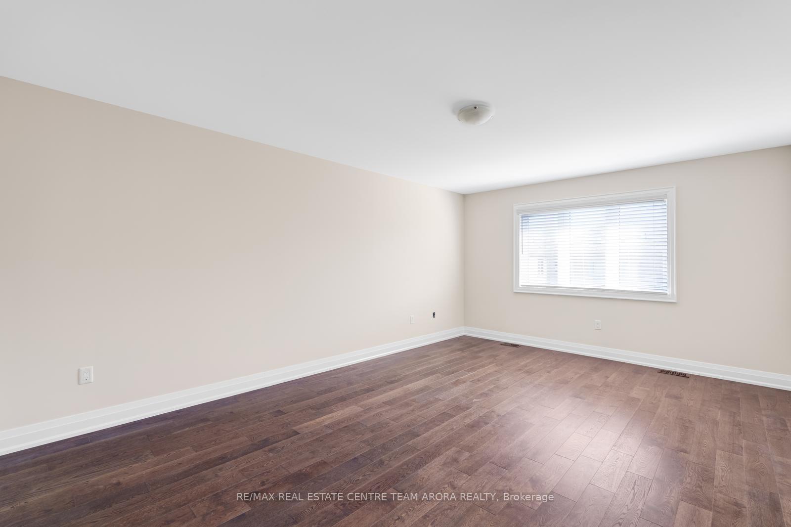 Photo 37 of 44 Lollard Way, Brampton, Bram West — HOMEH