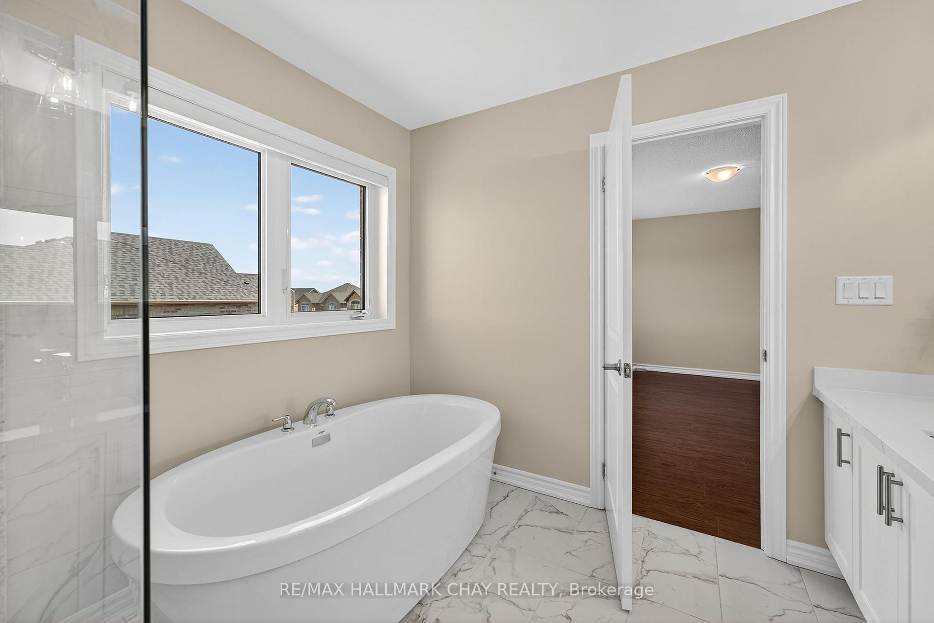 Photo 15 of 1378 Broderick Street, Innisfil, Alcona — HOMEH
