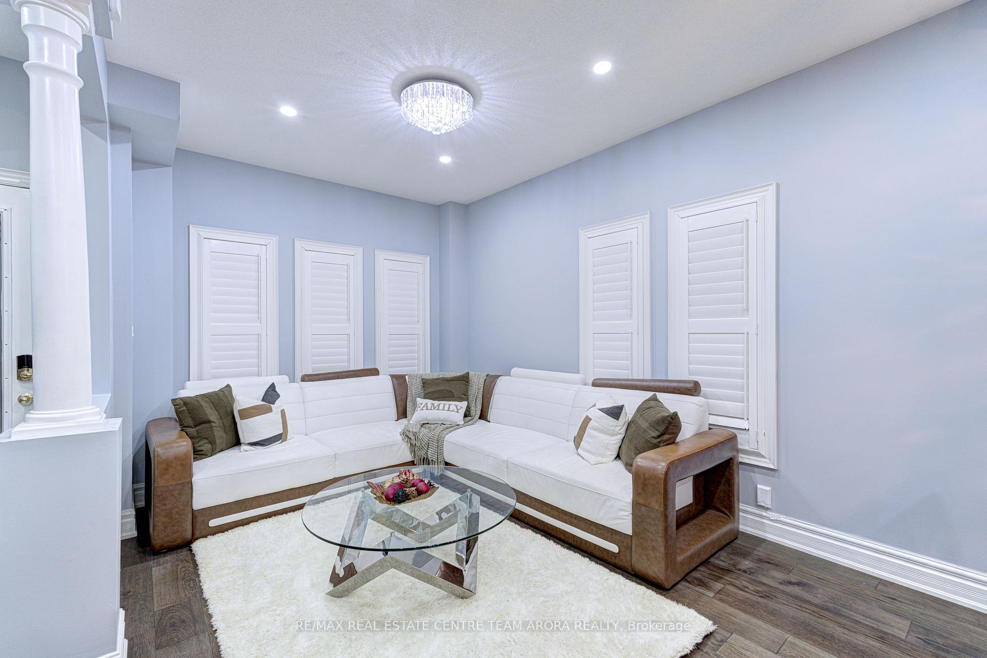 Photo 6 of 83 Commodore Drive, Brampton, Credit Valley — HOMEH