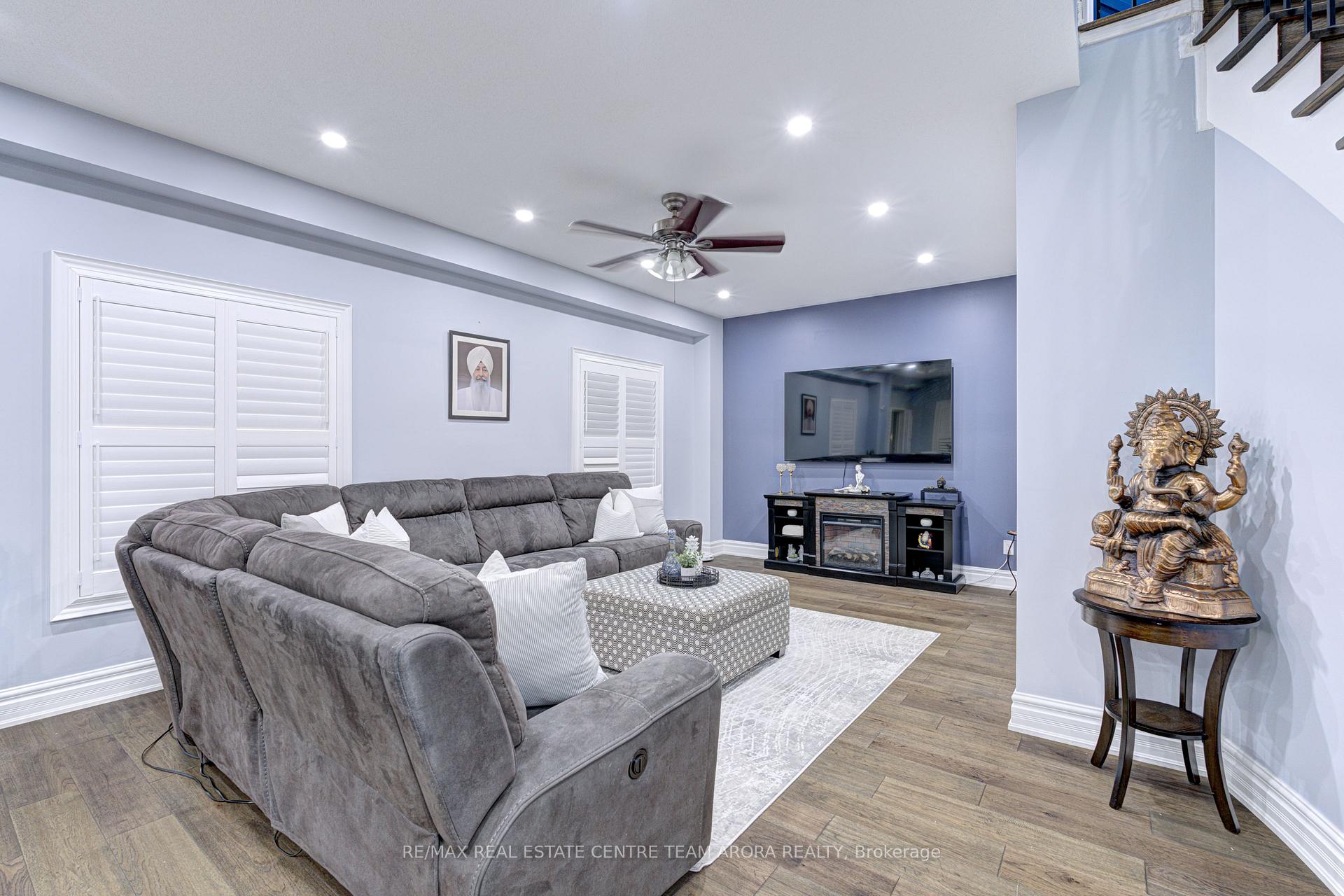 Photo 12 of 83 Commodore Drive, Brampton, Credit Valley — HOMEH
