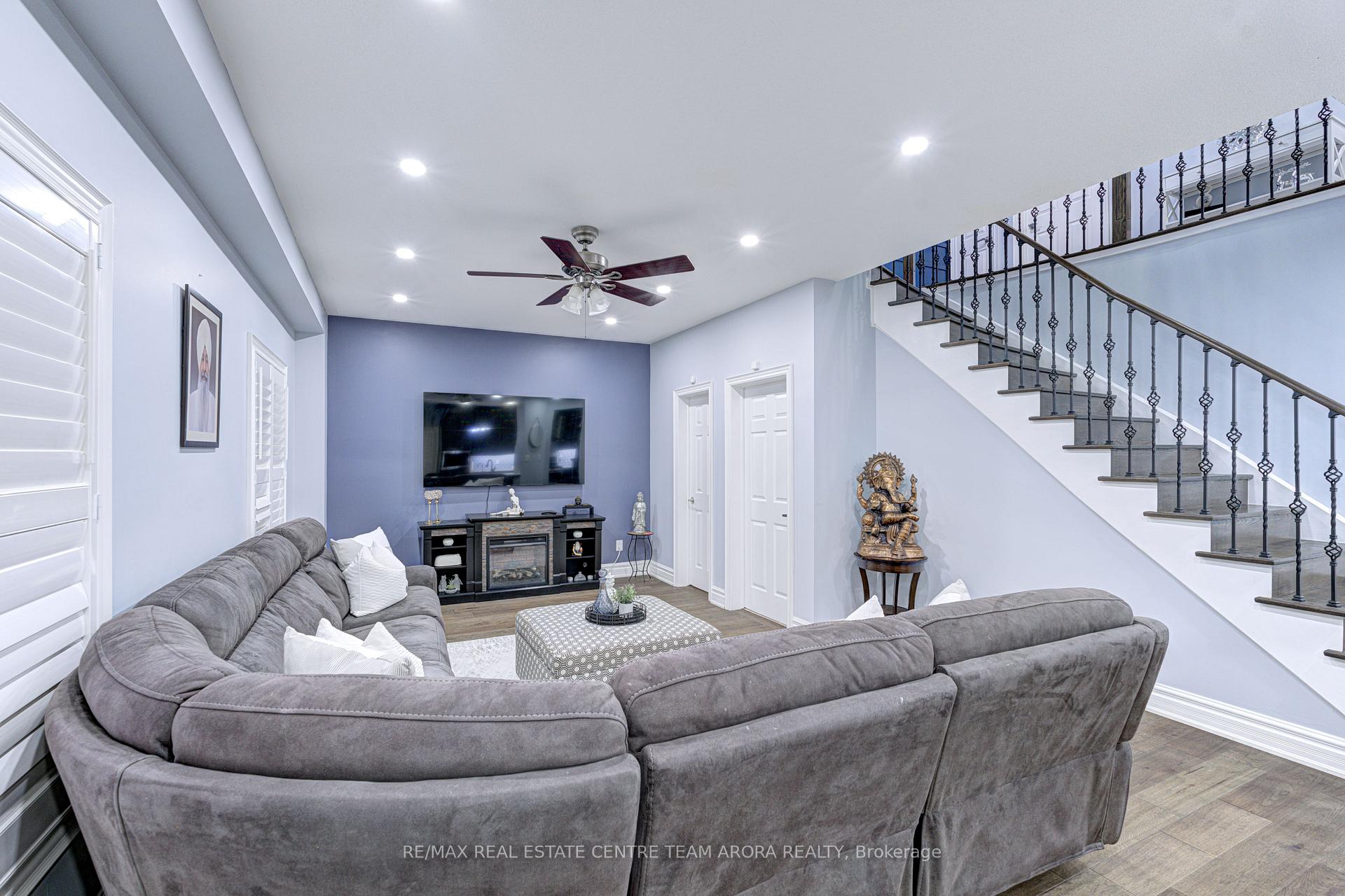 Photo 14 of 83 Commodore Drive, Brampton, Credit Valley — HOMEH