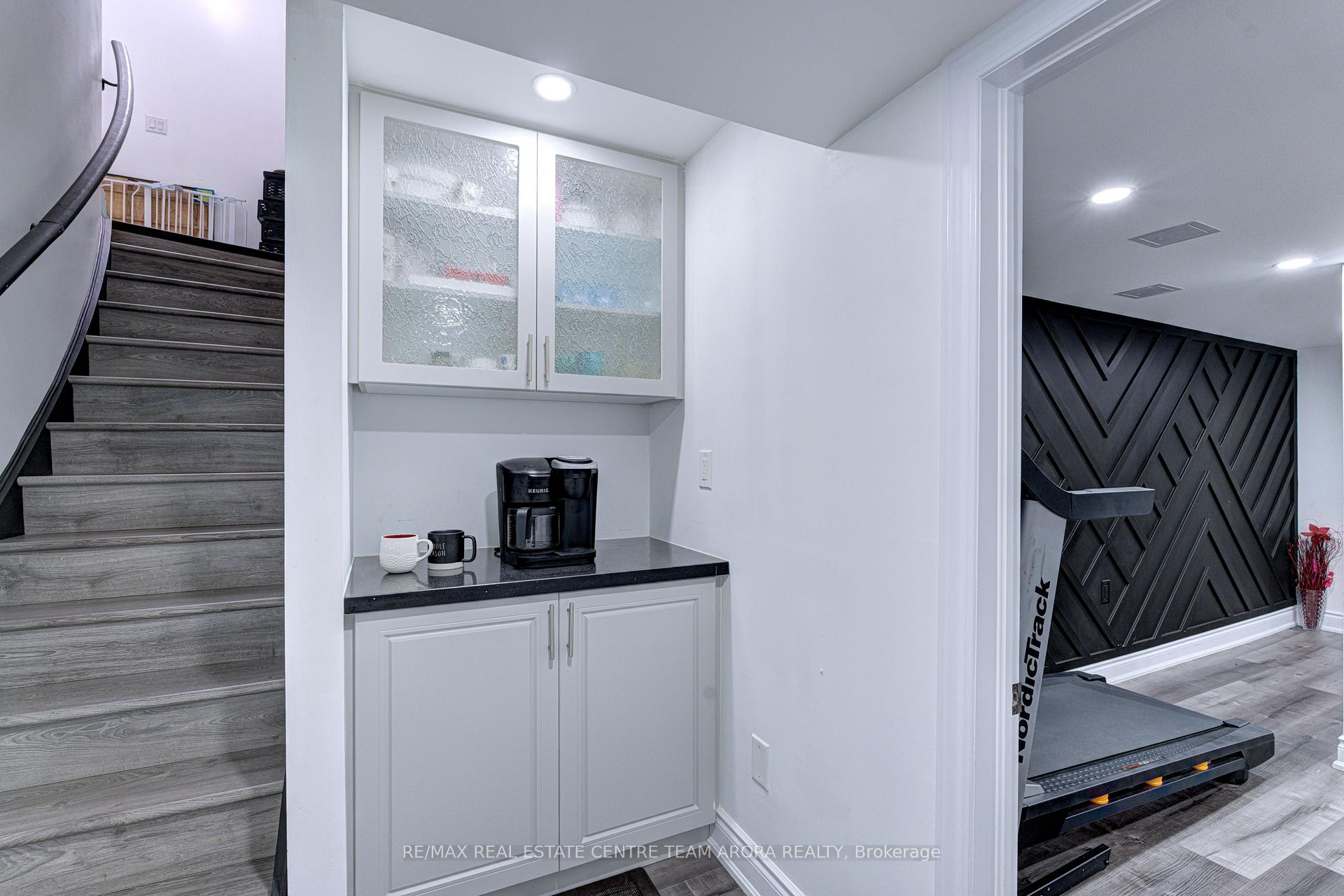 Photo 37 of 83 Commodore Drive, Brampton, Credit Valley — HOMEH