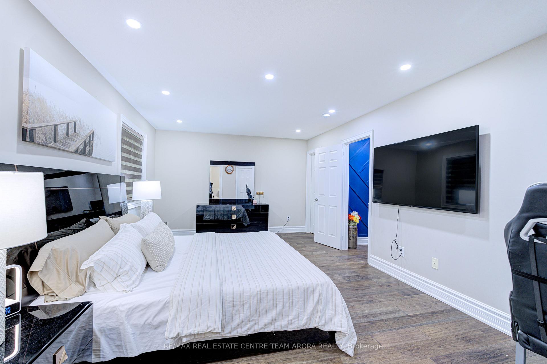Photo 73 of 83 Commodore Drive, Brampton, Credit Valley — HOMEH