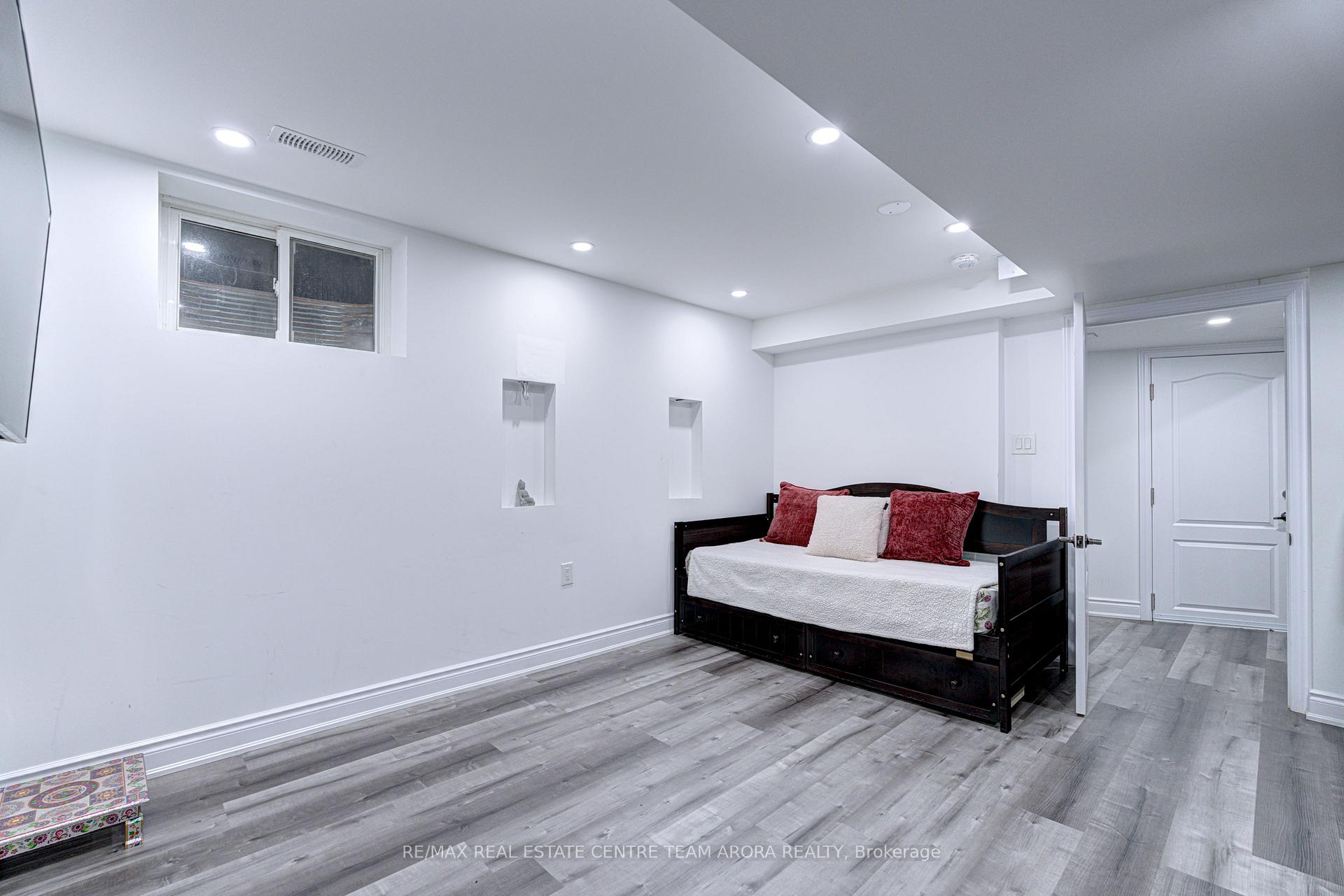Photo 87 of 83 Commodore Drive, Brampton, Credit Valley — HOMEH