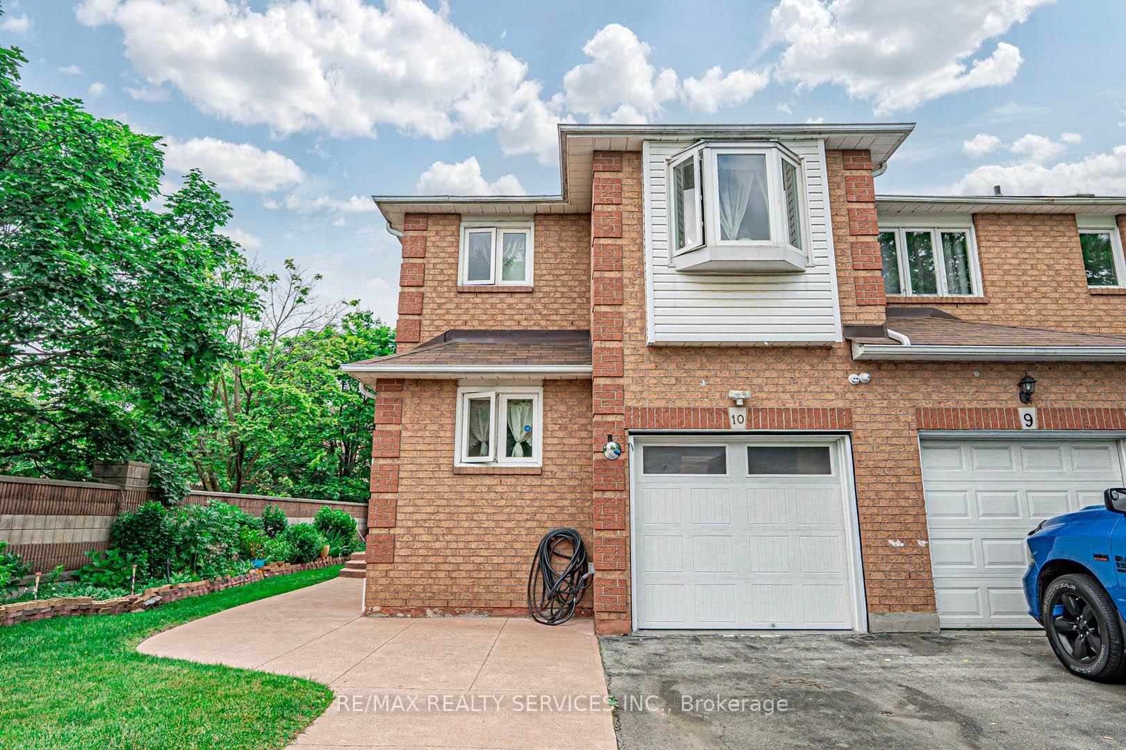 Photo 1 of Unit 10, 10 Shirley Place, Brampton, Heart Lake East — HOMEH