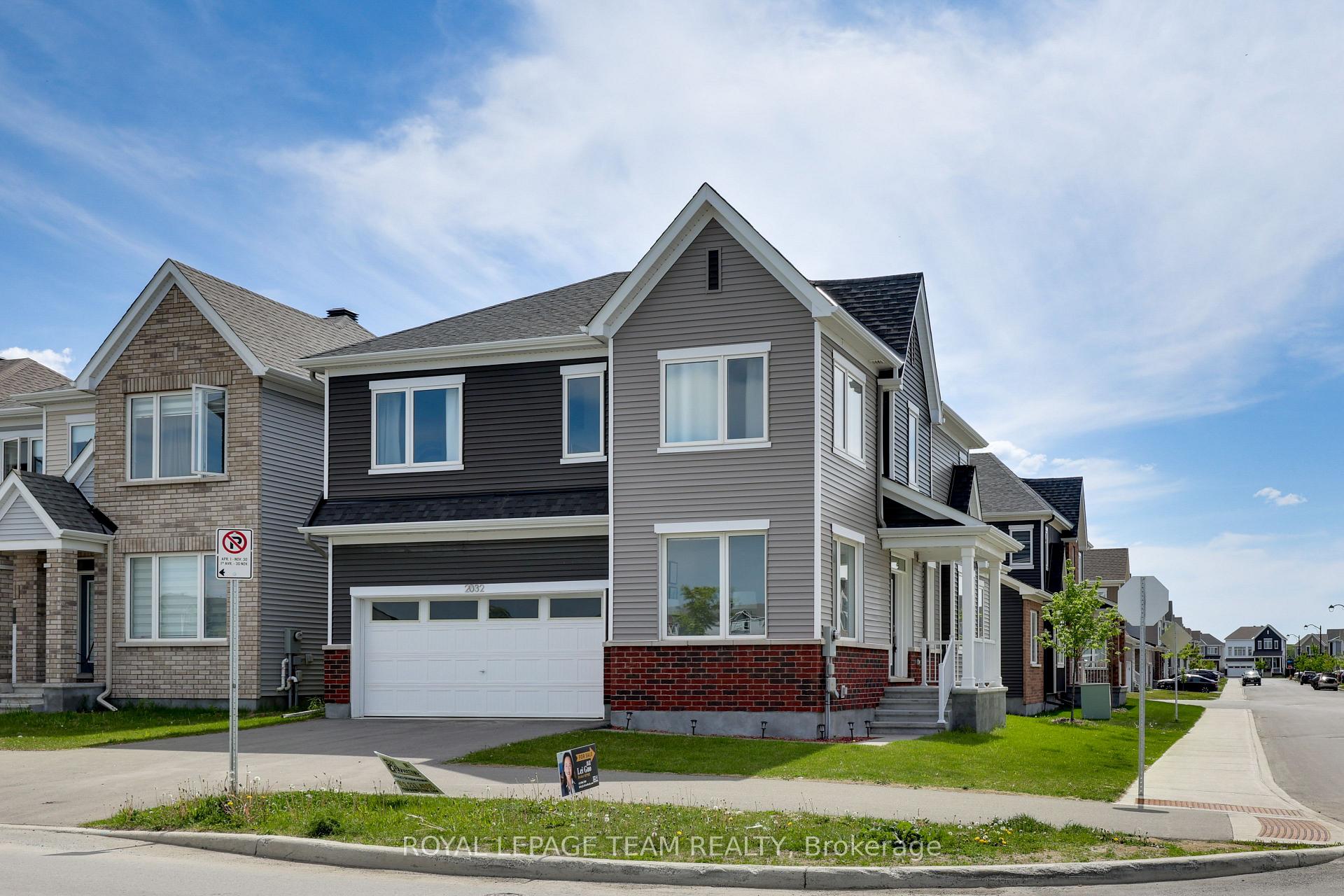 Photo 3 of 2032 Elevation Road, Ottawa, Barrhaven - Half Moon Bay — HOMEH