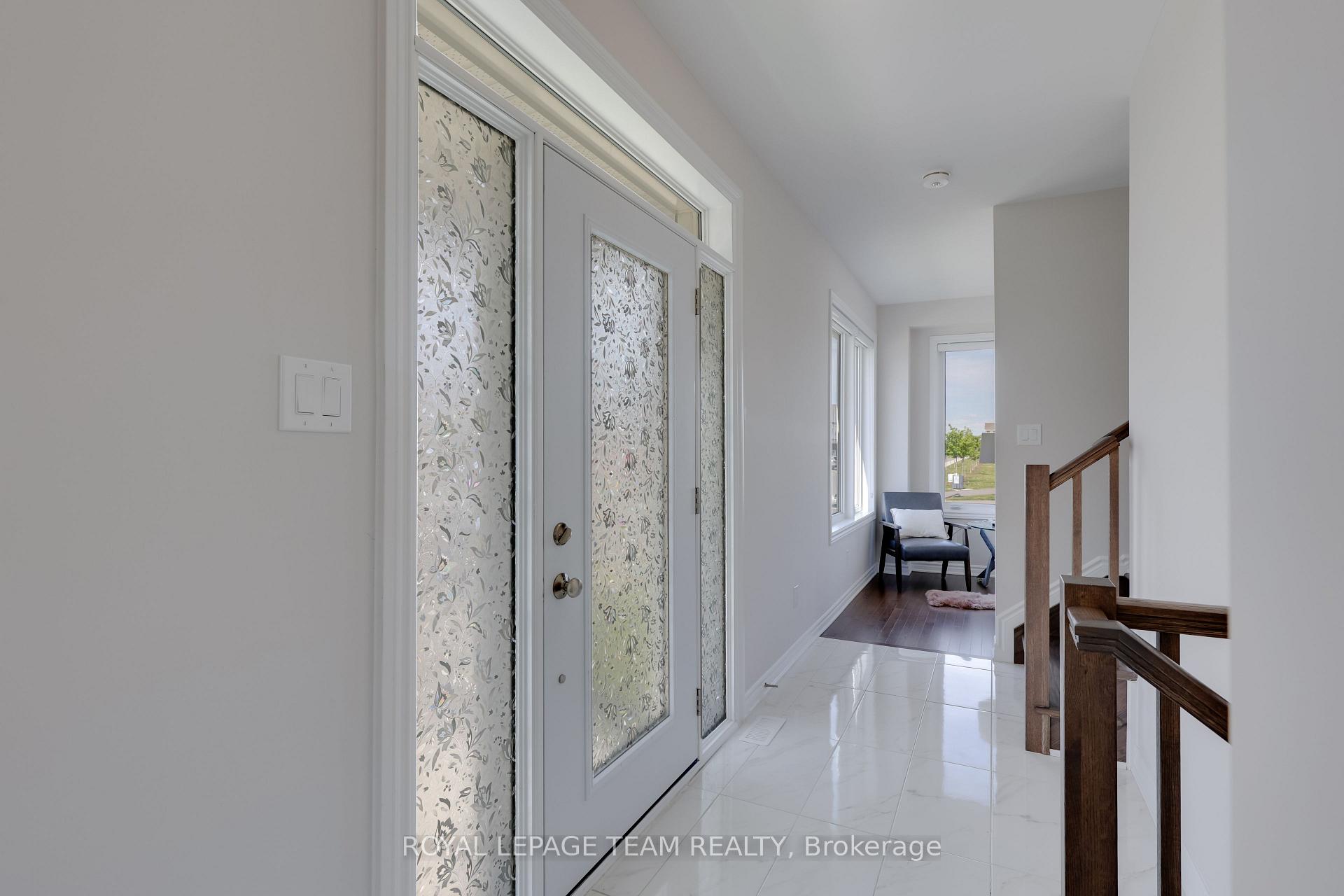 Photo 7 of 2032 Elevation Road, Ottawa, Barrhaven - Half Moon Bay — HOMEH