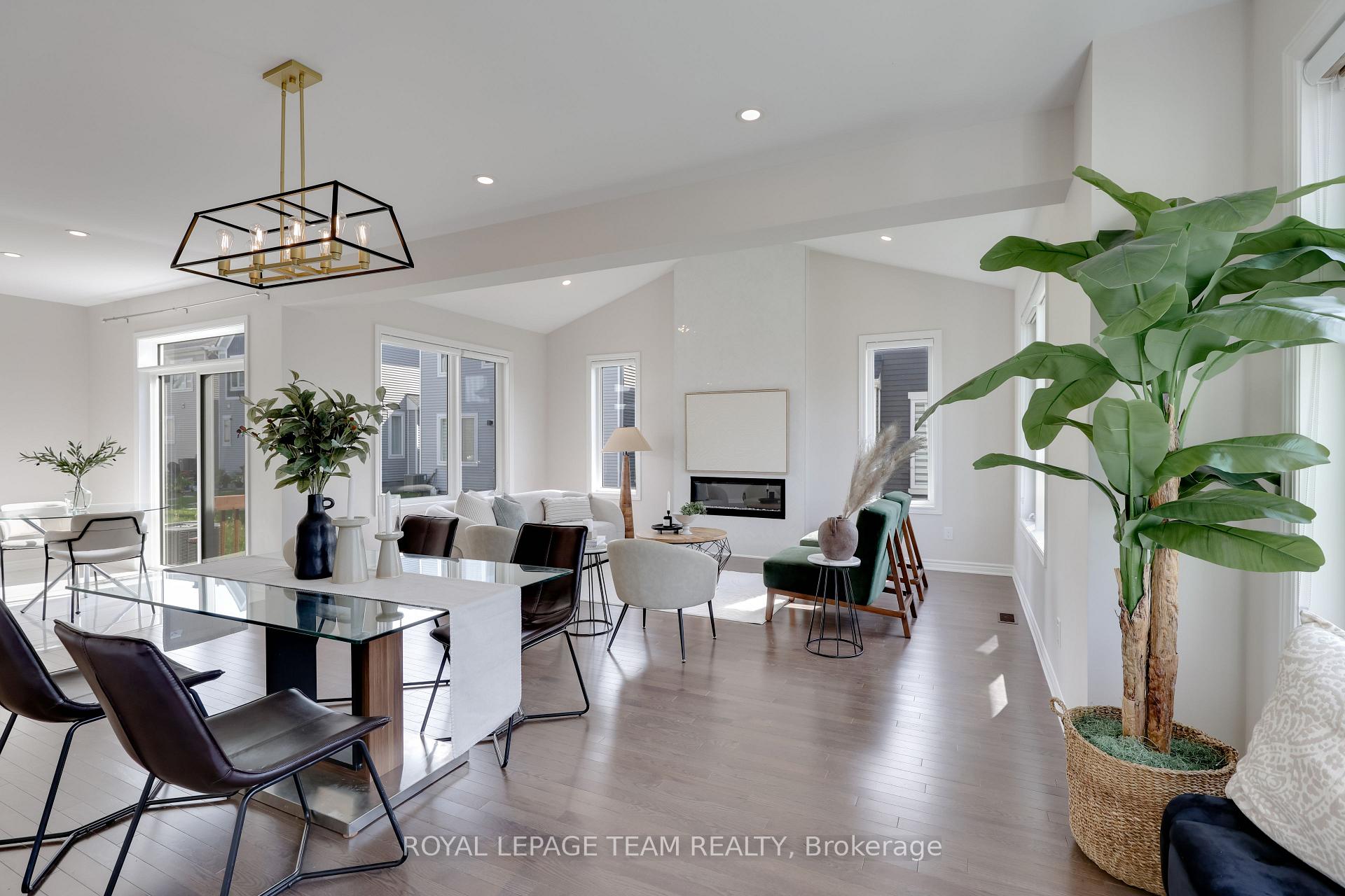 Photo 10 of 2032 Elevation Road, Ottawa, Barrhaven - Half Moon Bay — HOMEH