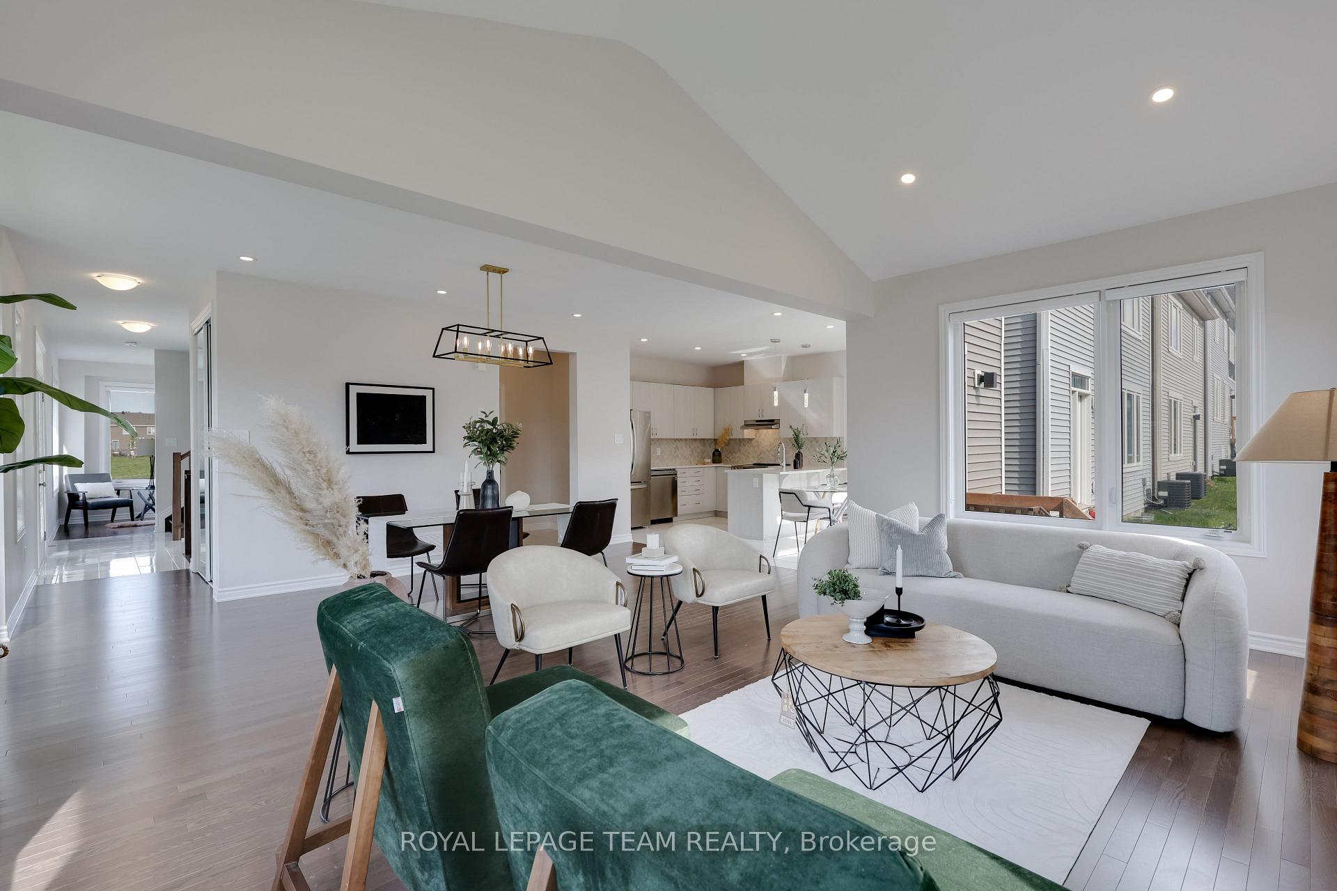 Photo 12 of 2032 Elevation Road, Ottawa, Barrhaven - Half Moon Bay — HOMEH