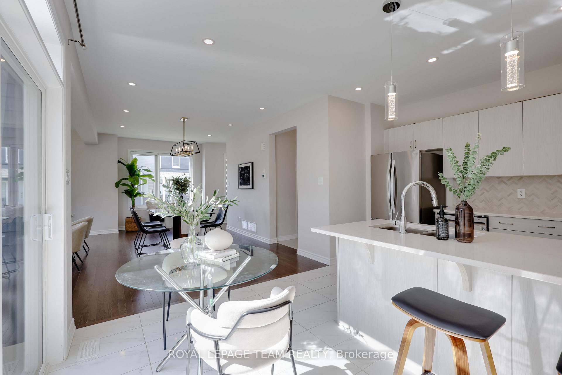 Photo 24 of 2032 Elevation Road, Ottawa, Barrhaven - Half Moon Bay — HOMEH