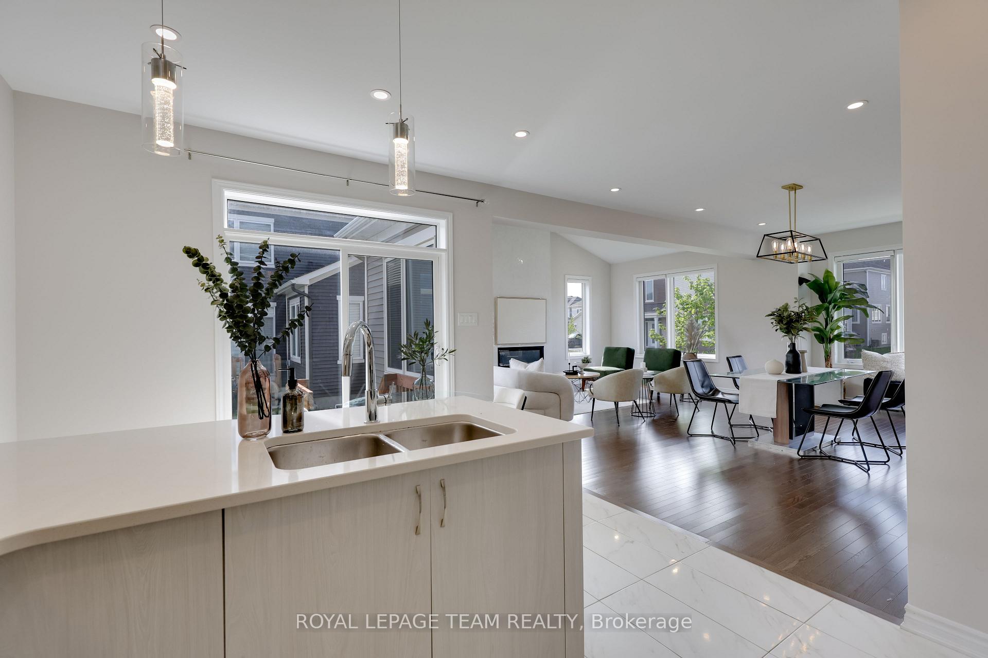 Photo 25 of 2032 Elevation Road, Ottawa, Barrhaven - Half Moon Bay — HOMEH