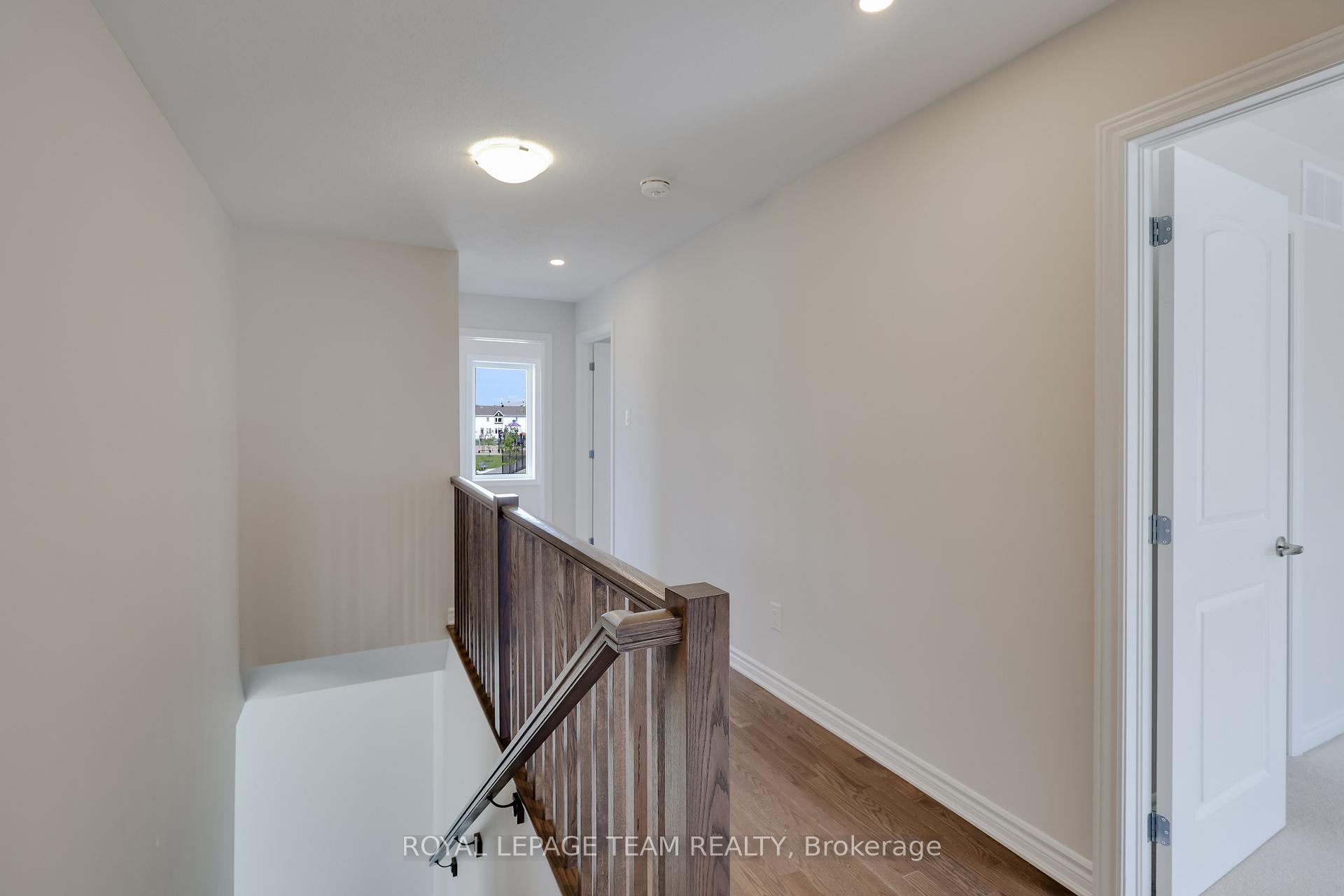 Photo 29 of 2032 Elevation Road, Ottawa, Barrhaven - Half Moon Bay — HOMEH