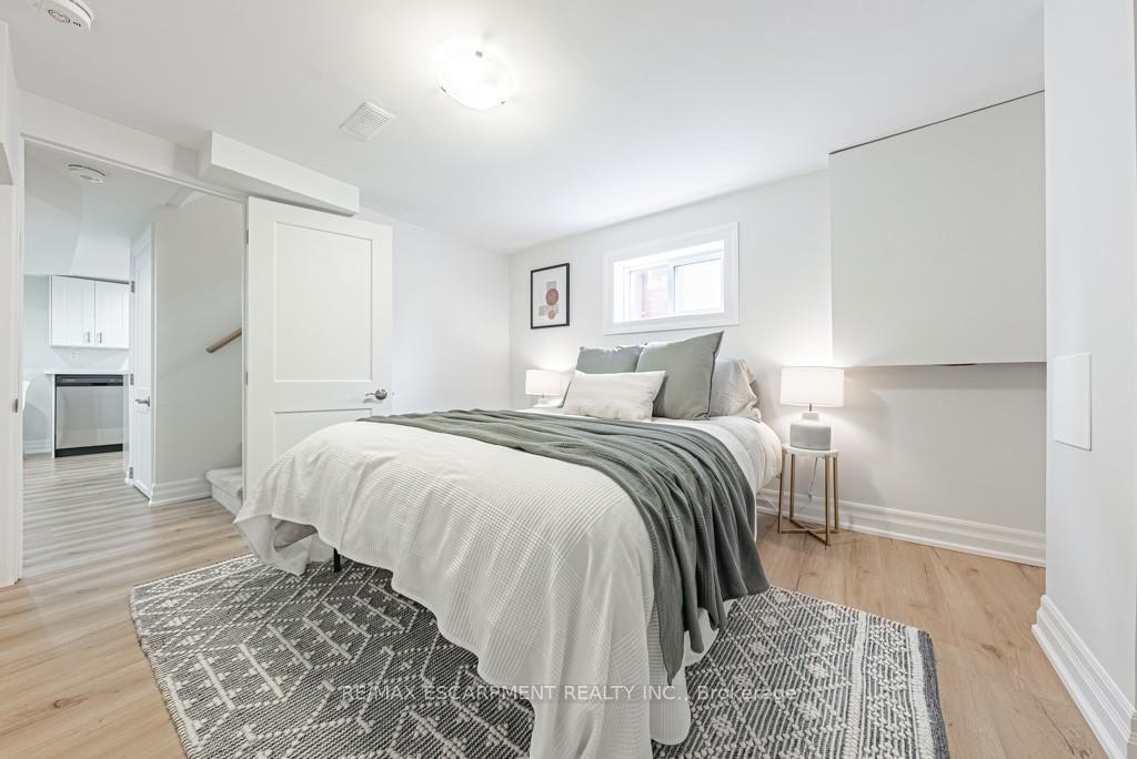 Photo 10 of Unit LOWER, 587 Queensdale Avenue E, Hamilton, Eastmount — HOMEH