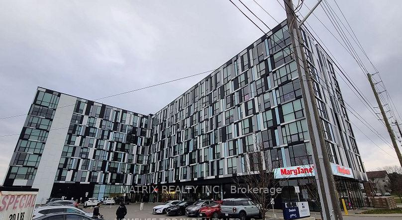 Front of Unit 743, 1900 Simcoe Street N
