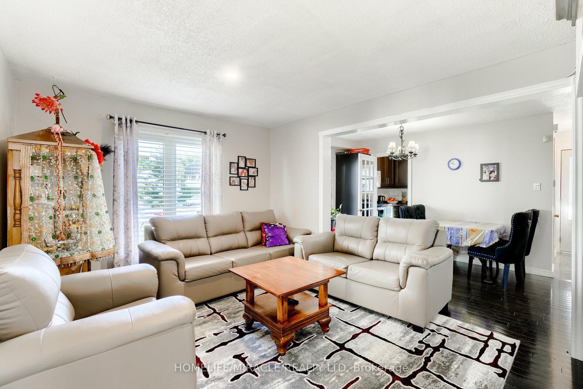 Photo 25 of 34 Greenbush Crescent, Brampton, Northgate — HOMEH