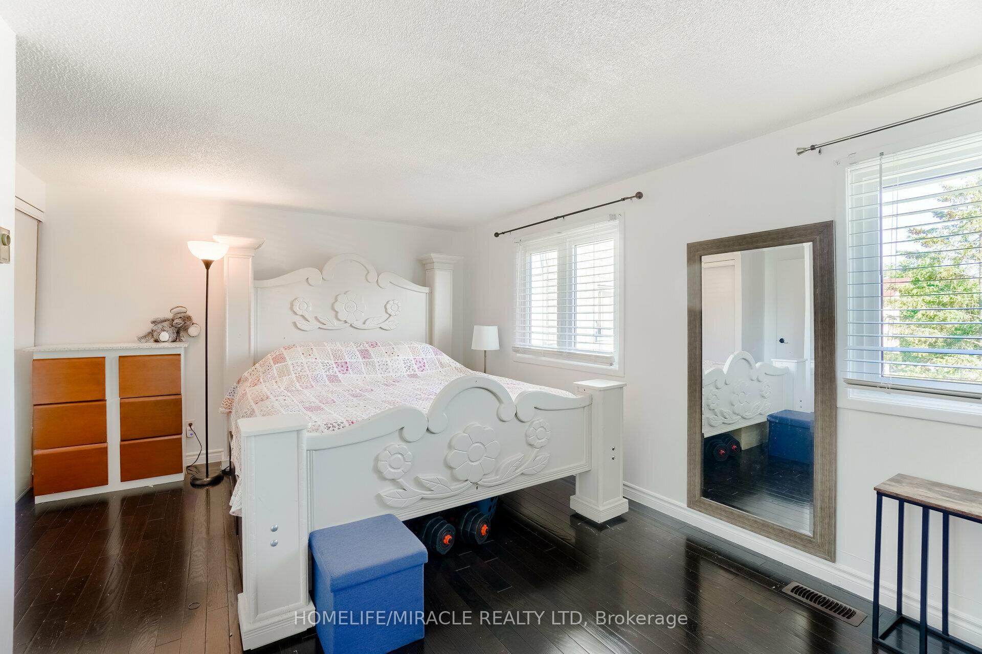 Photo 15 of 34 Greenbush Crescent, Brampton, Northgate — HOMEH