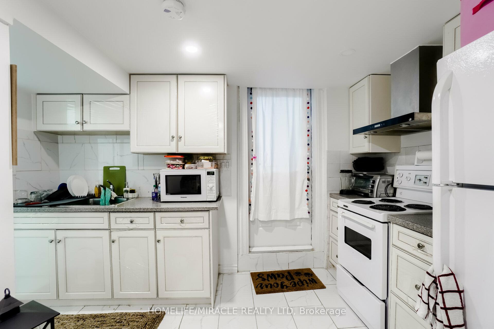 Photo 35 of 34 Greenbush Crescent, Brampton, Northgate — HOMEH