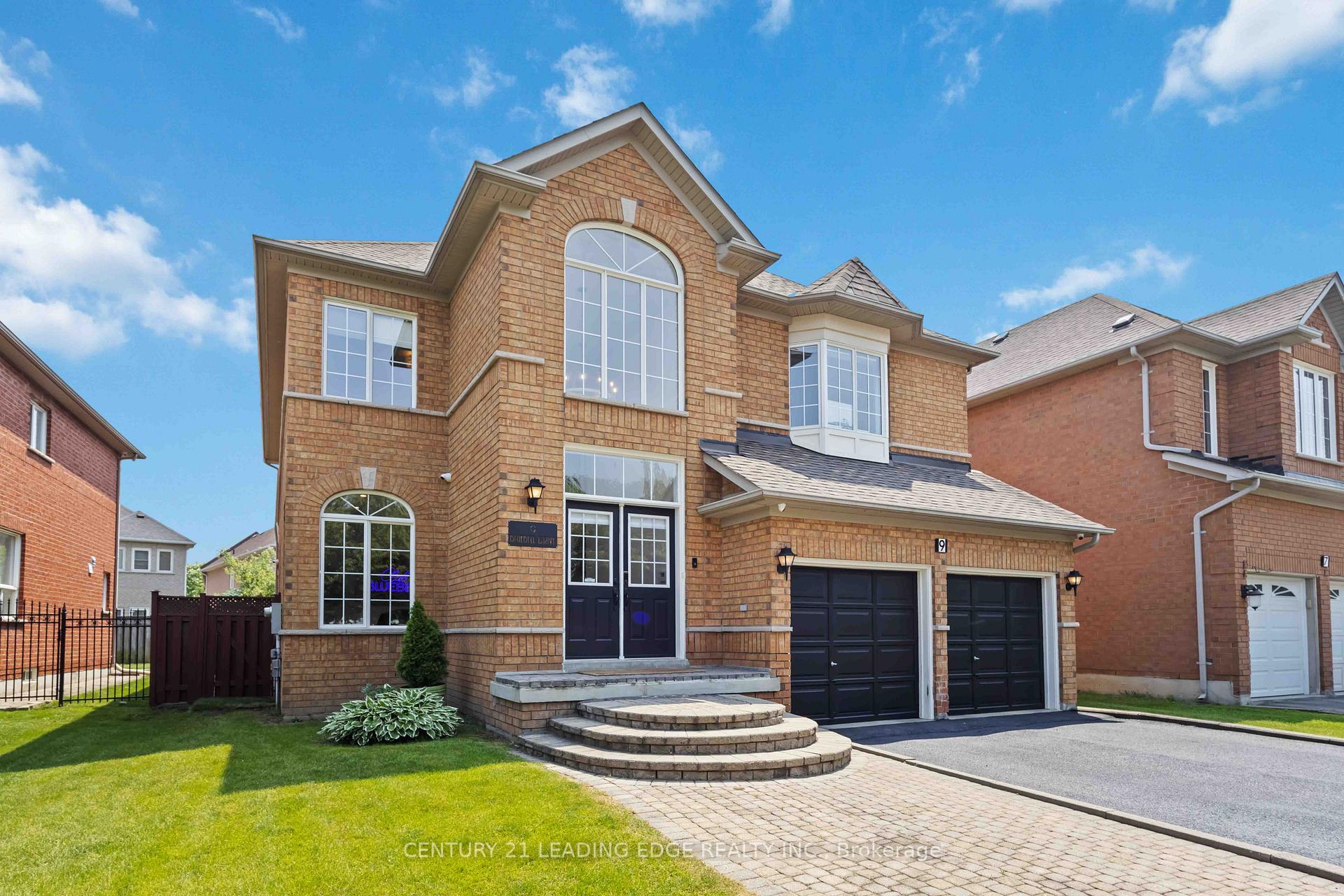 Photo 3 of 9 Bluebell Drive, Markham, Rouge Fairways — HOMEH