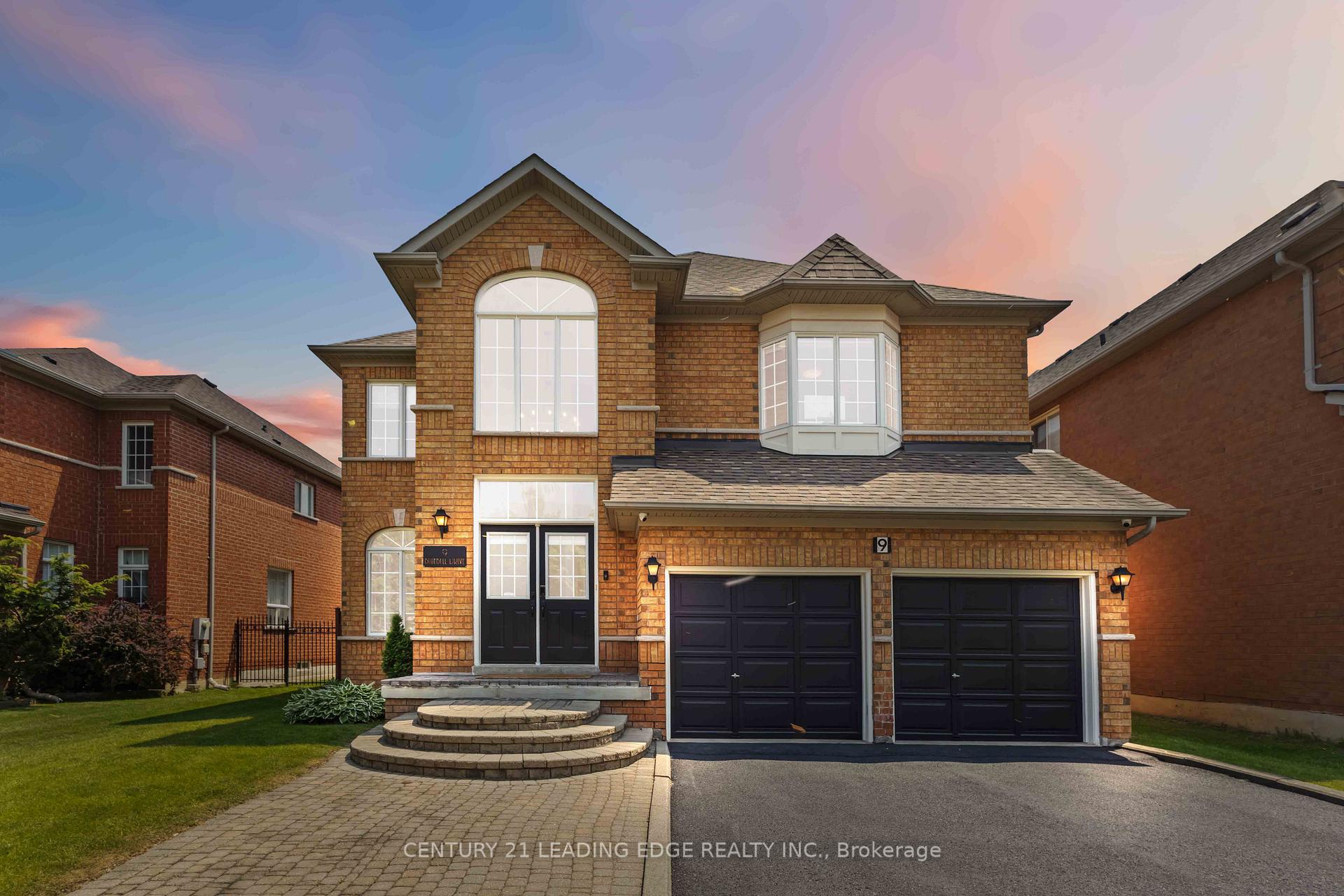 Photo 2 of 9 Bluebell Drive, Markham, Rouge Fairways — HOMEH