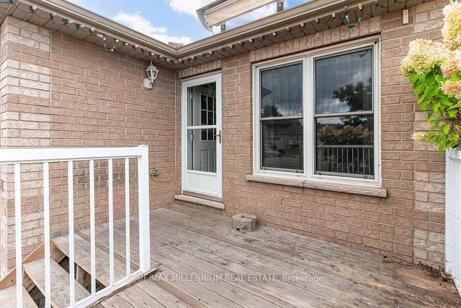 Photo 4 of 44 Hanmer Street E, Barrie, East Bayfield — HOMEH