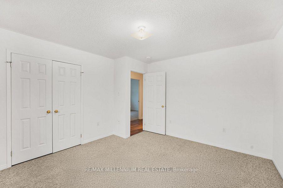Photo 10 of 44 Hanmer Street E, Barrie, East Bayfield — HOMEH