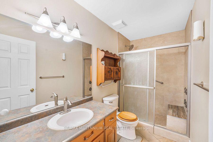 Photo 12 of 44 Hanmer Street E, Barrie, East Bayfield — HOMEH