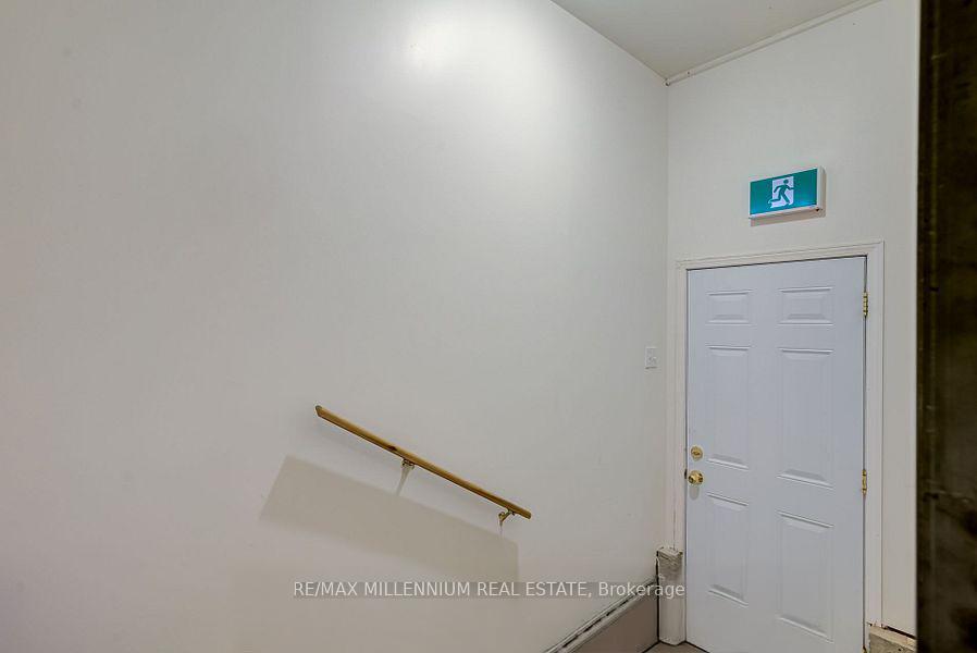 Photo 17 of 44 Hanmer Street E, Barrie, East Bayfield — HOMEH