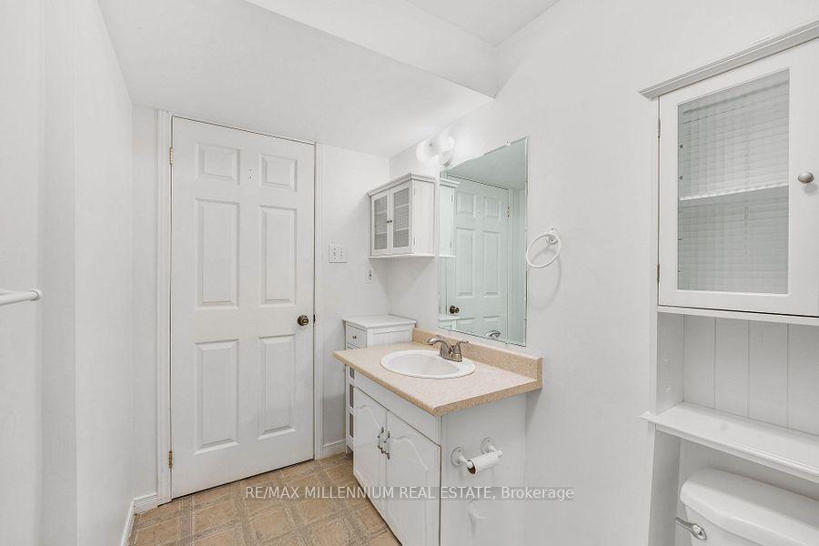 Photo 25 of 44 Hanmer Street E, Barrie, East Bayfield — HOMEH