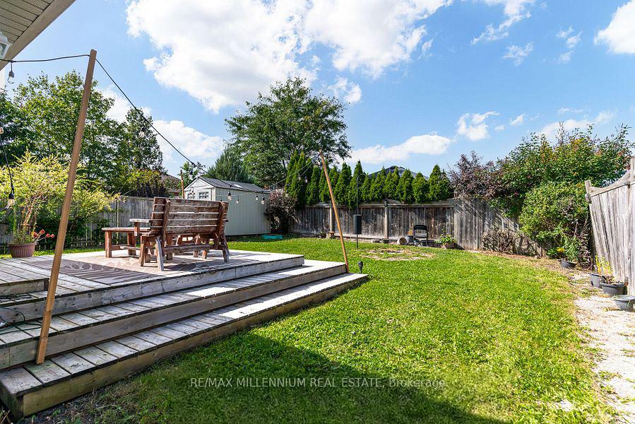 Photo 28 of 44 Hanmer Street E, Barrie, East Bayfield — HOMEH