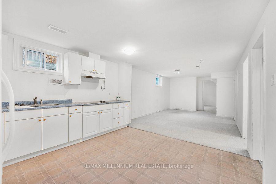 Photo 31 of 44 Hanmer Street E, Barrie, East Bayfield — HOMEH