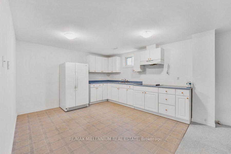 Photo 32 of 44 Hanmer Street E, Barrie, East Bayfield — HOMEH