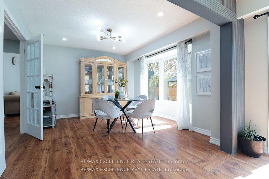 Photo 16 of 19 Mikado Crescent, Brampton, Central Park — HOMEH