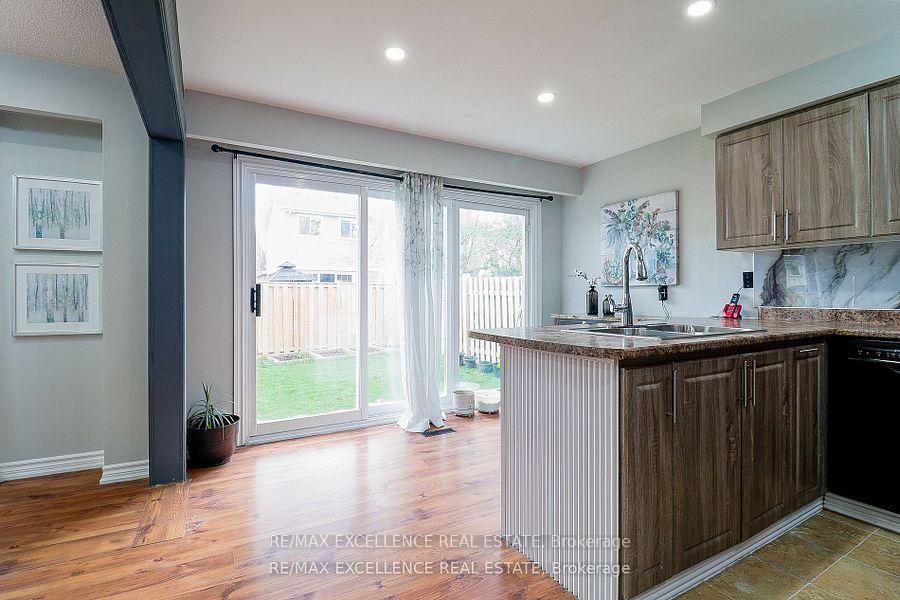 Photo 20 of 19 Mikado Crescent, Brampton, Central Park — HOMEH
