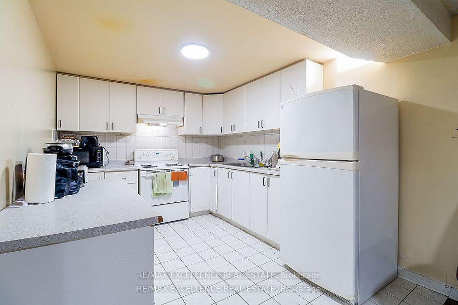 Photo 34 of 19 Mikado Crescent, Brampton, Central Park — HOMEH