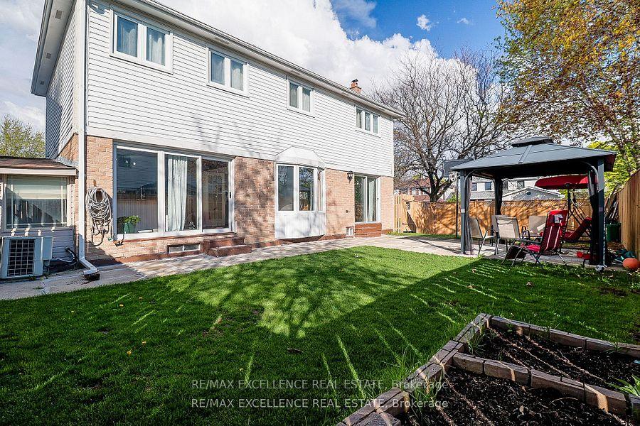 Photo 38 of 19 Mikado Crescent, Brampton, Central Park — HOMEH