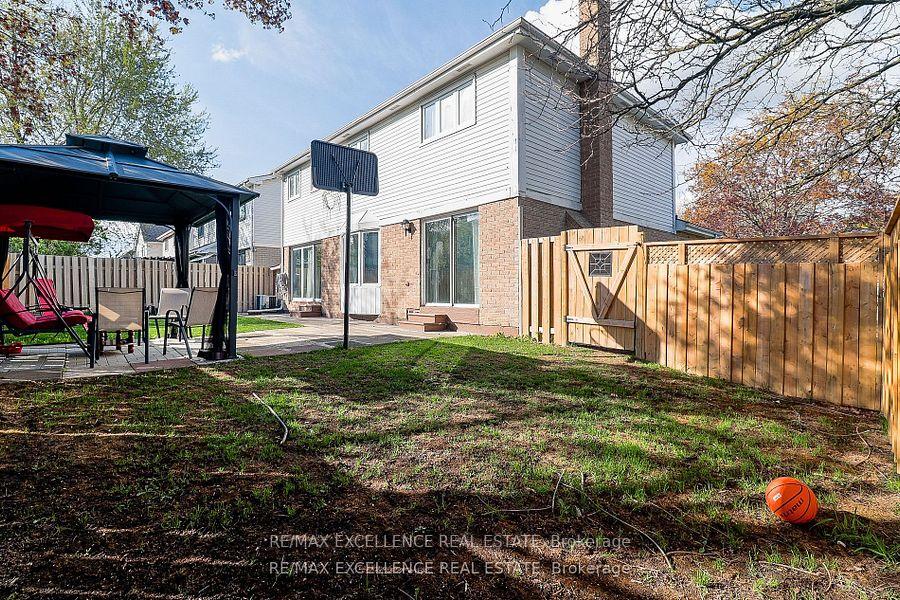 Photo 39 of 19 Mikado Crescent, Brampton, Central Park — HOMEH